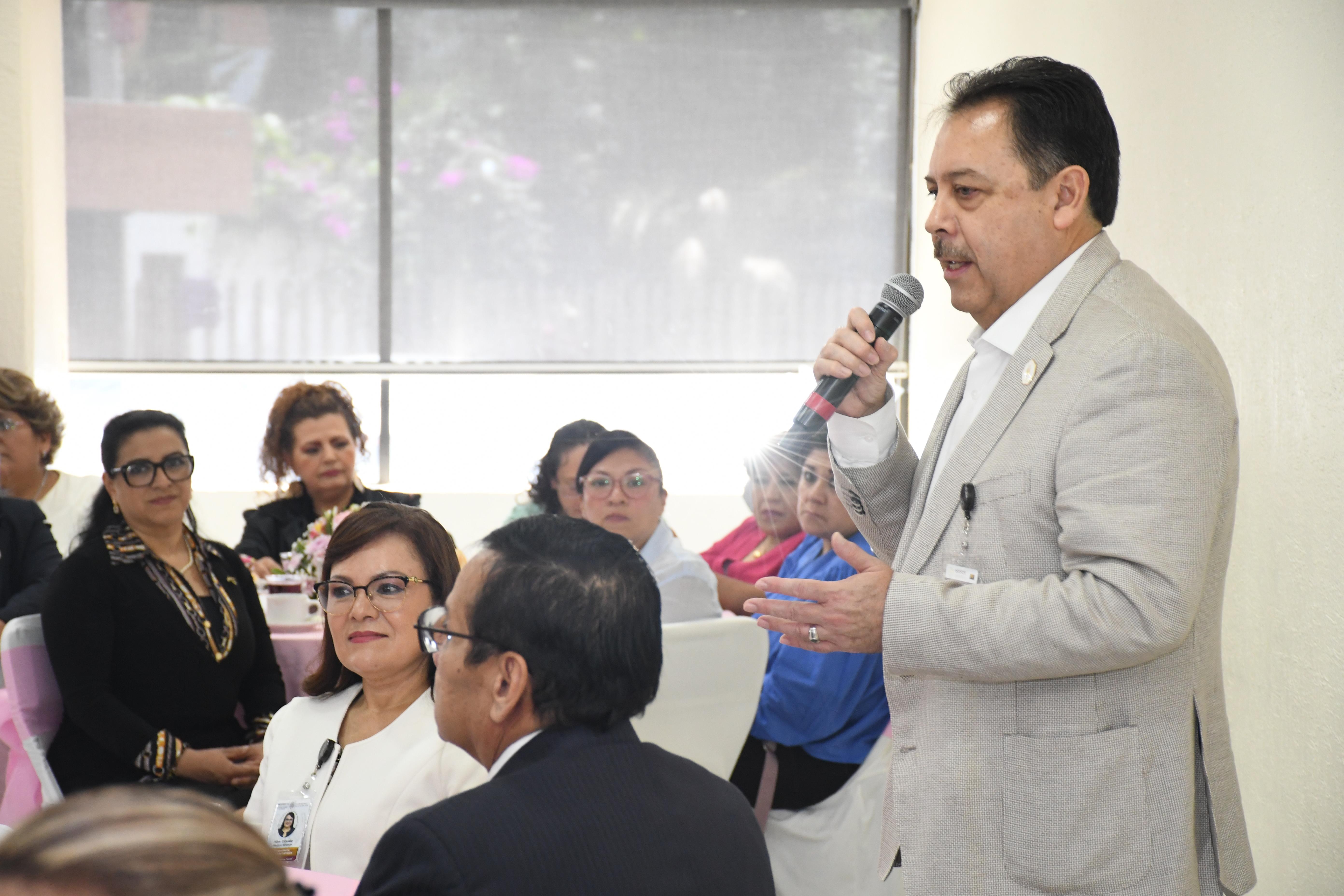 Desayuno por el Día de la Secretaria